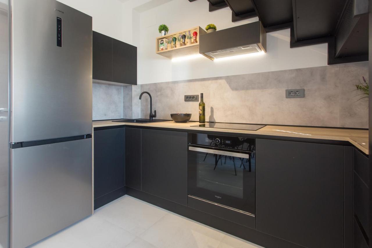 Beach Apartment Renco Sumpetar Exteriér fotografie